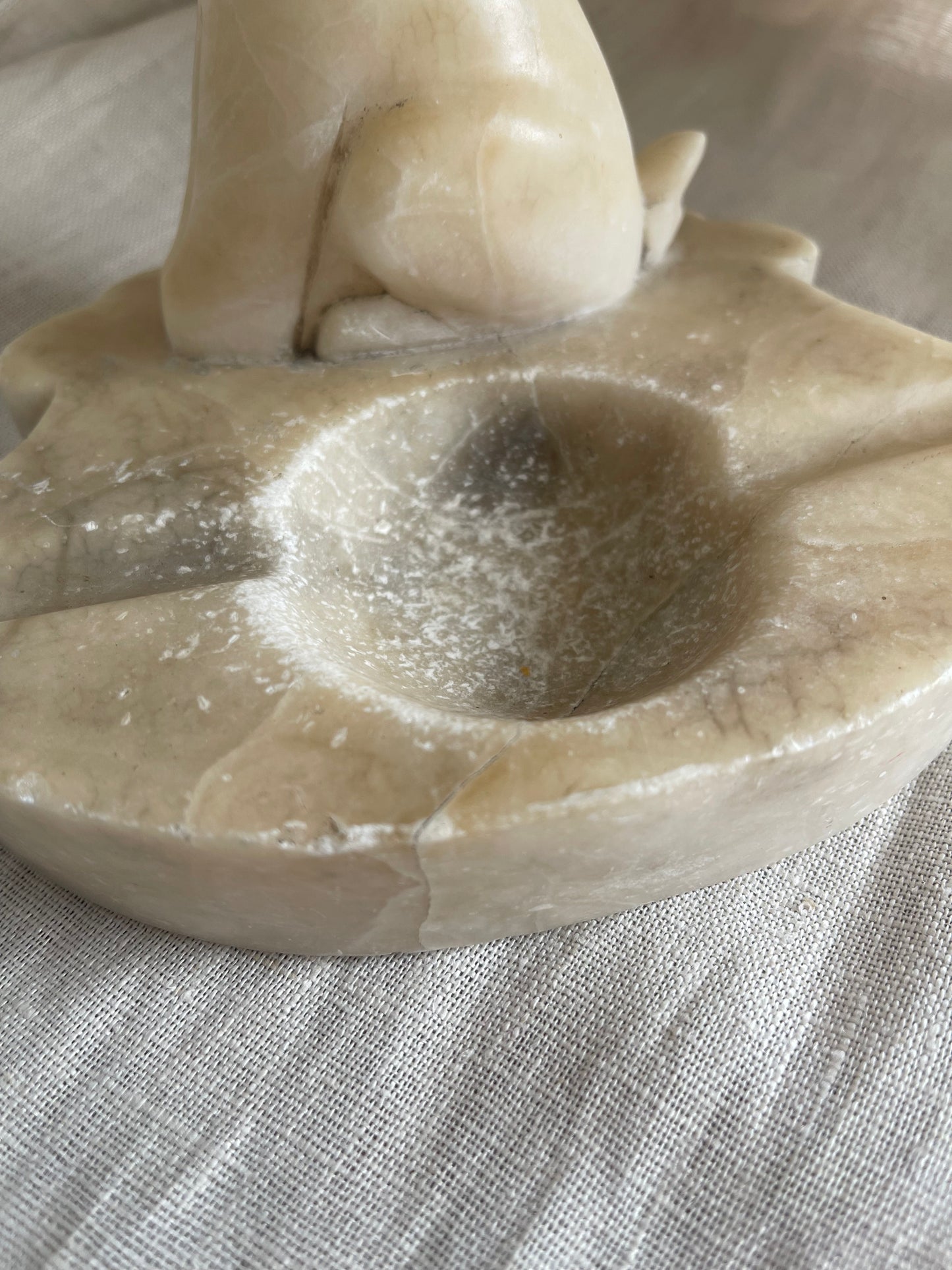 Vintage Dog Ashtray | Vintage marble ashtray | Dog ashtray | Decorative vintage ashtray | Stone ashtray vintage | Alabaster dog ashtray
