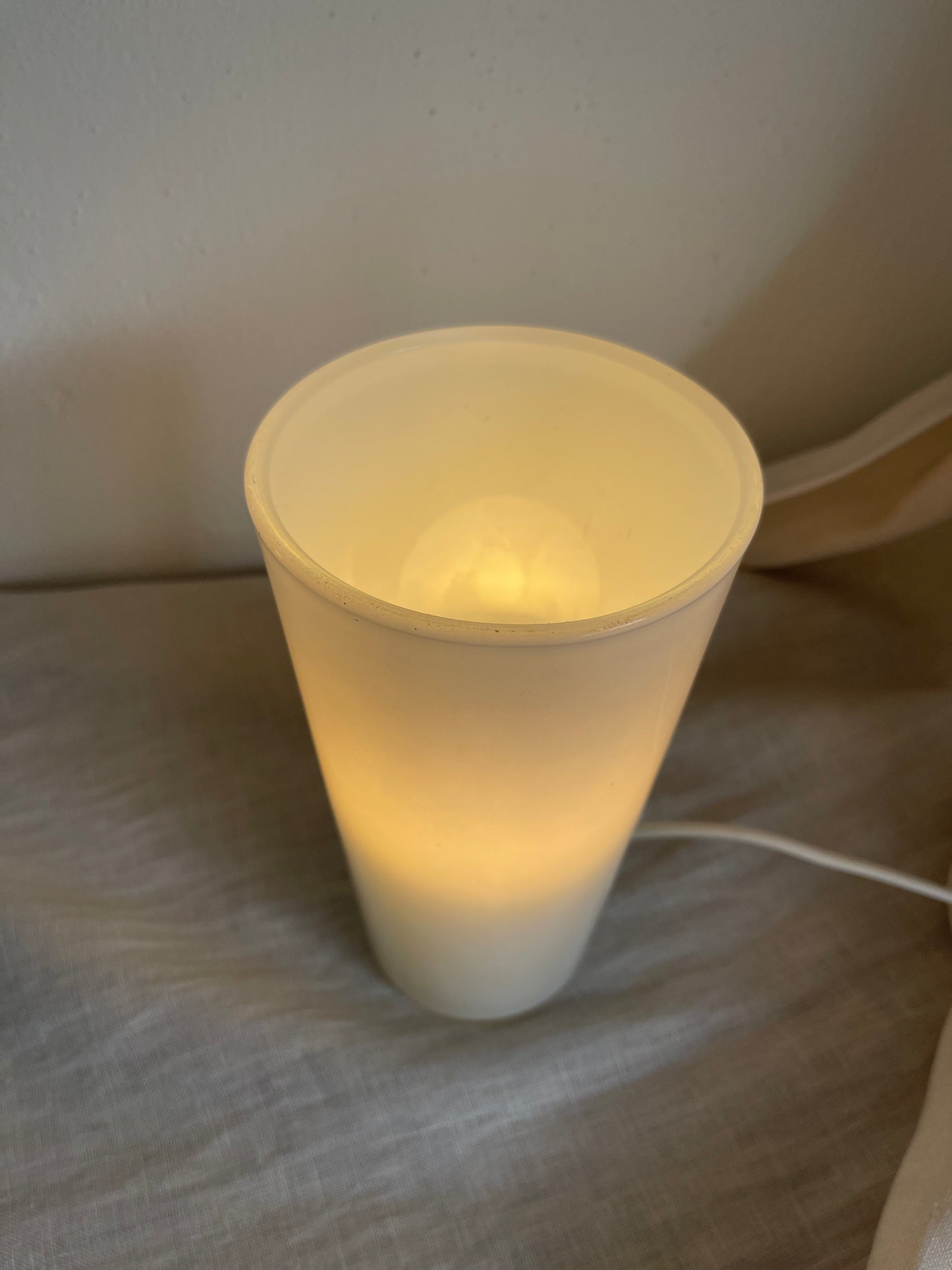 Vintage Ikea Gavik | White glass mushroom lamp | Vintage Helena Svensson | Vintage Ikea lamp