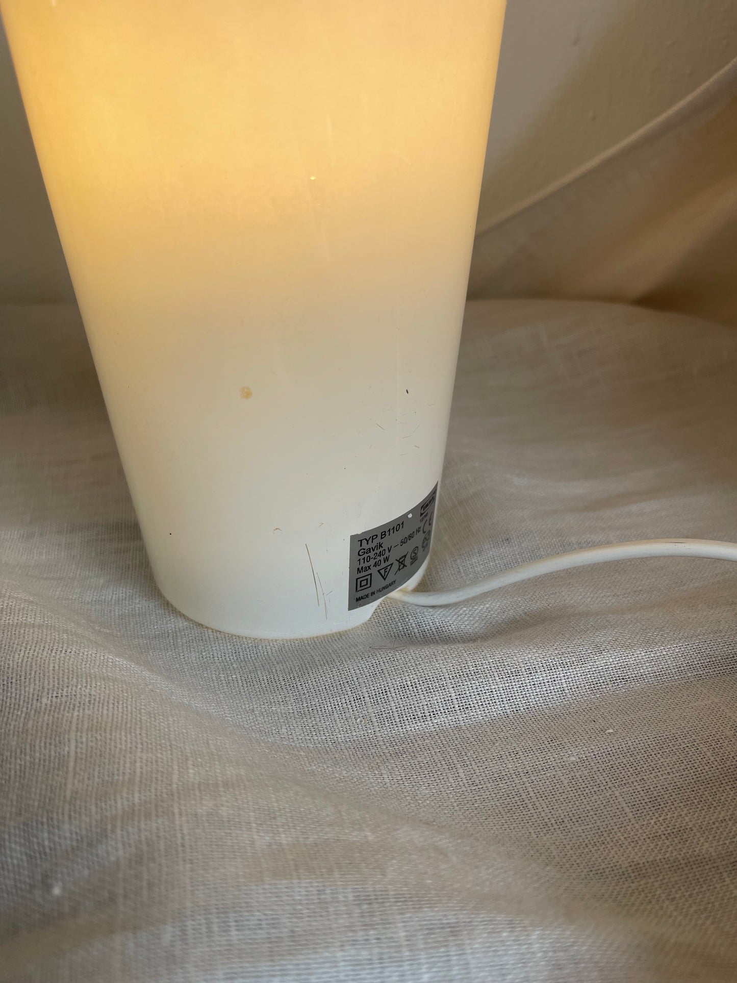 Vintage Ikea Gavik | White glass mushroom lamp | Vintage Helena Svensson | Vintage Ikea lamp