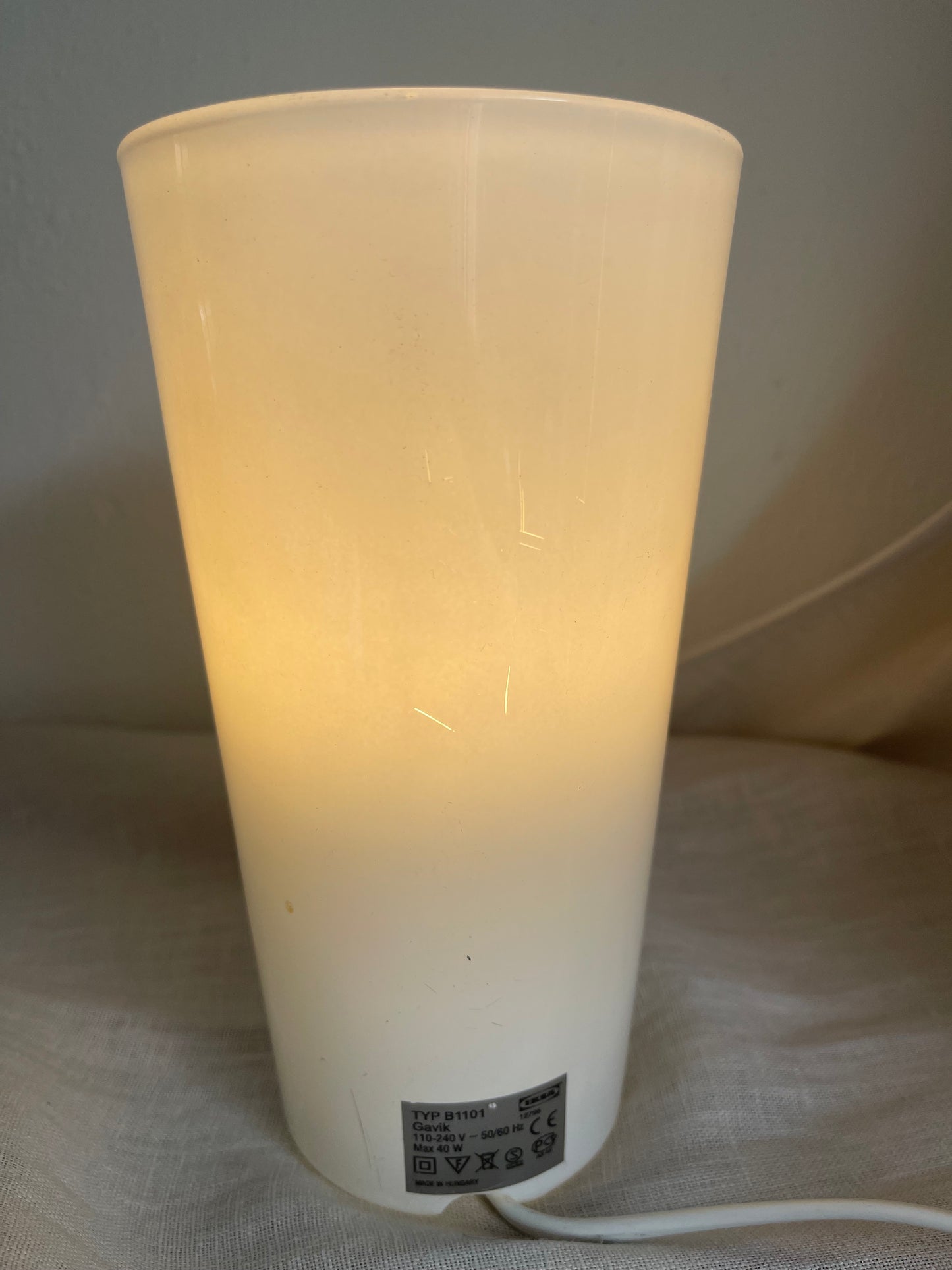 Vintage Ikea Gavik | White glass mushroom lamp | Vintage Helena Svensson | Vintage Ikea lamp