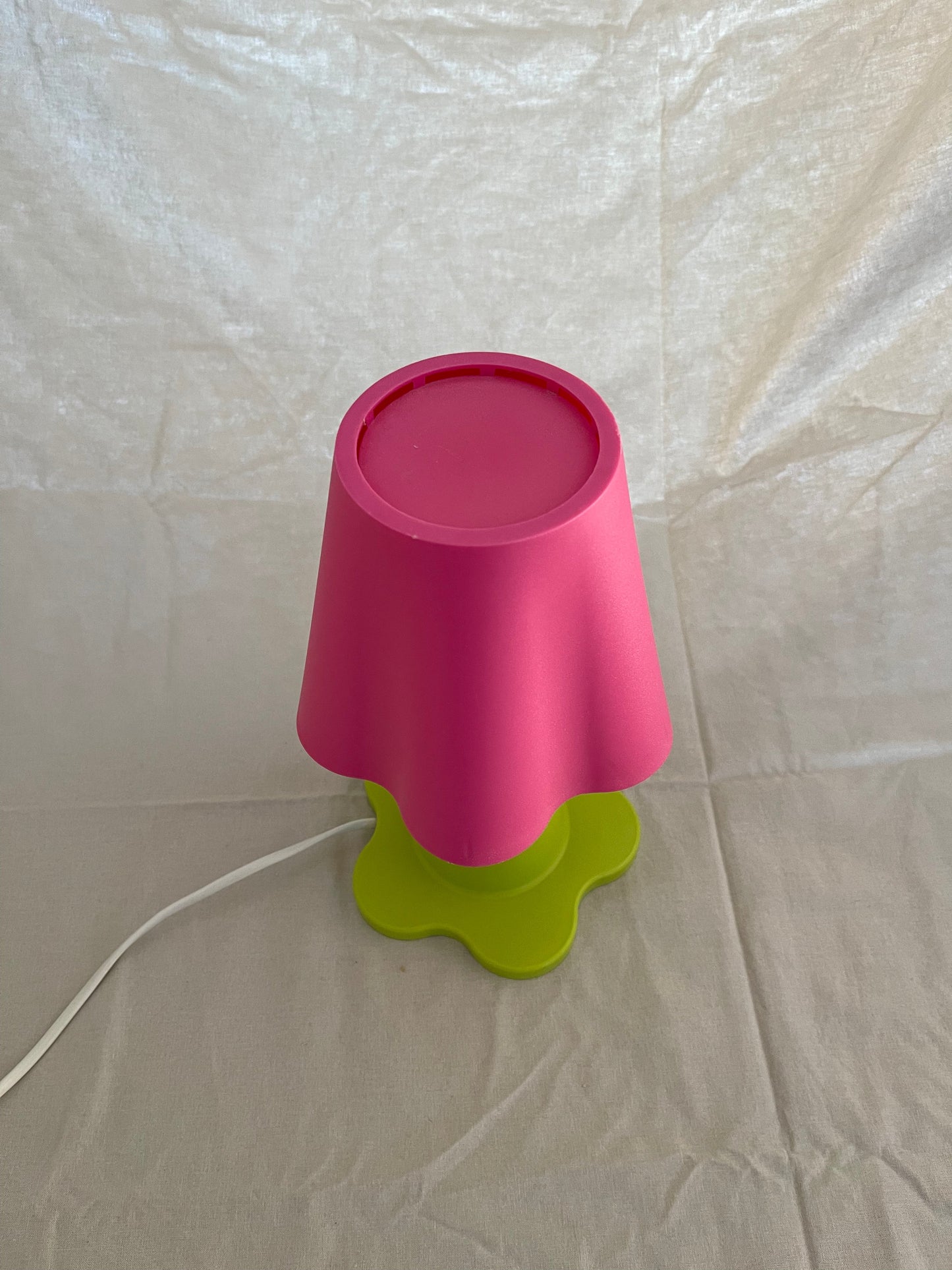 IKEA Mammut | Vintage Ikea Lamp | Ikea Morton Kjelstrup | Ikea Mammut dark pink viaviavintage