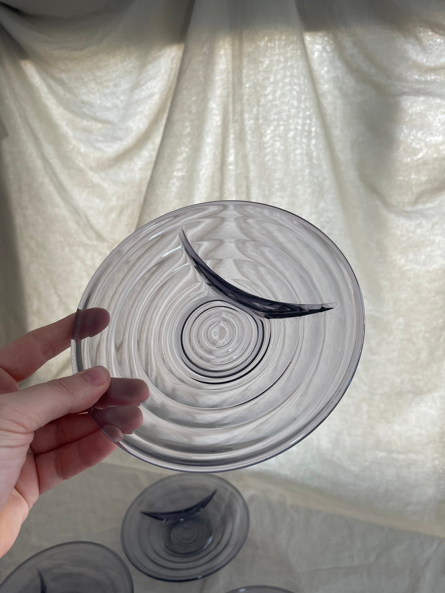 Purple plates with dip edge | Vintage table decoration