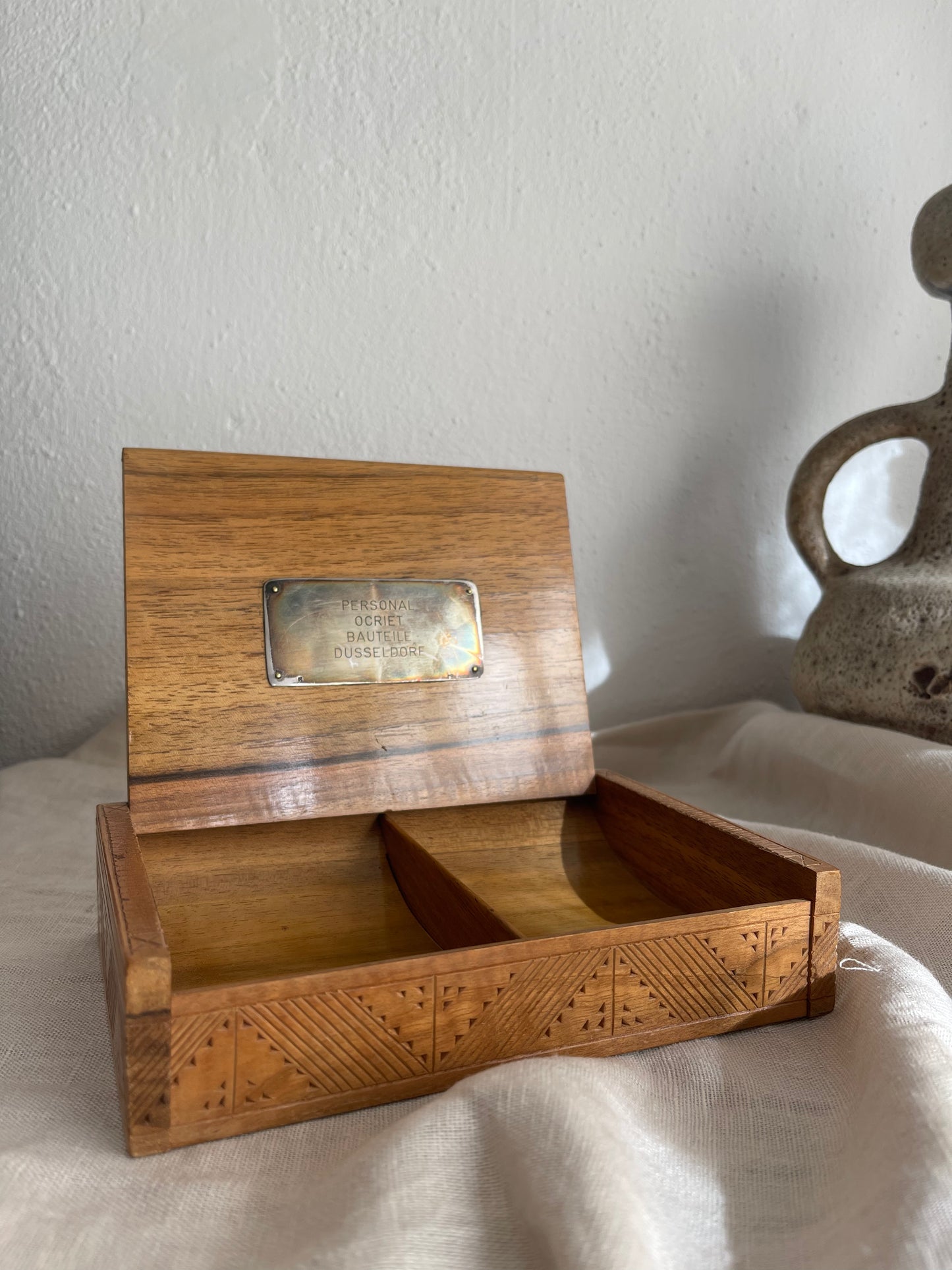 Boîte à bijoux en bois