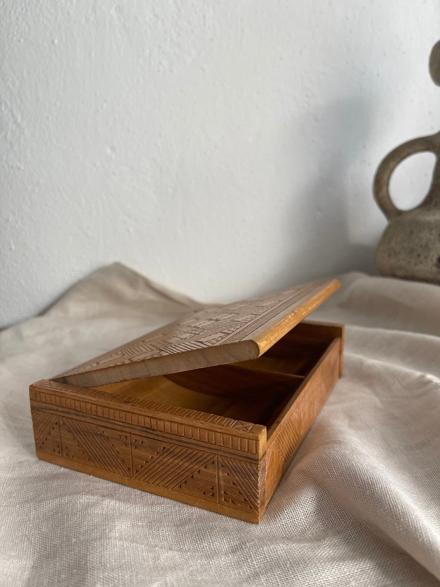 Boîte à bijoux en bois