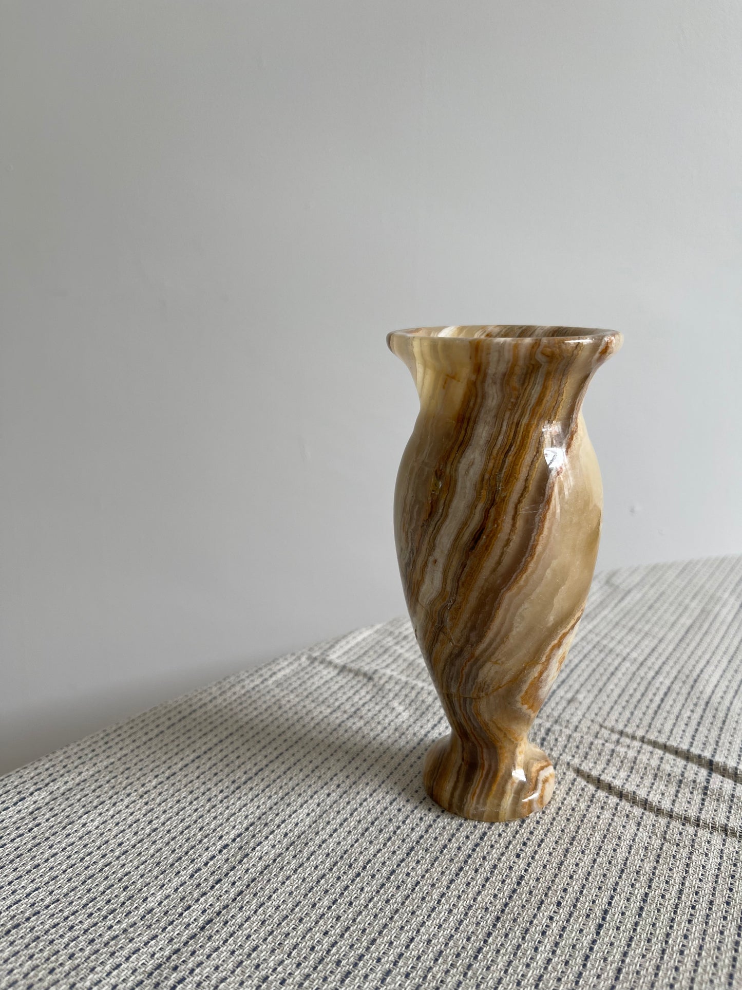 Marble vase XS