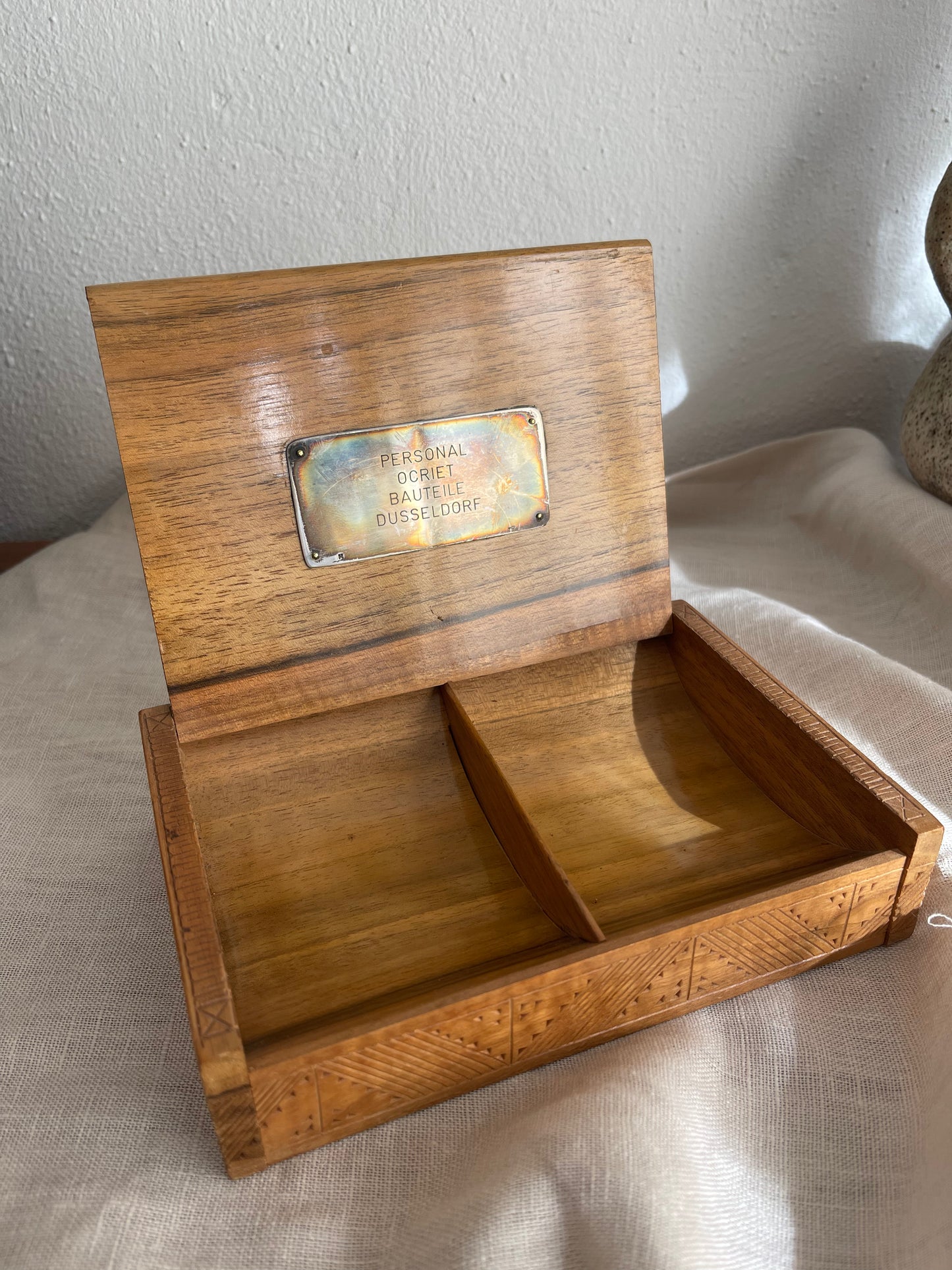 Boîte à bijoux en bois